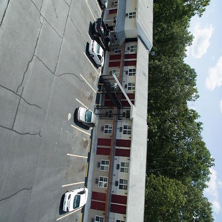 Red Carpet Inn Berlin Екстериор снимка