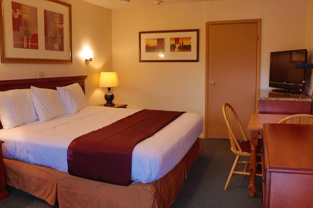 Red Carpet Inn Berlin Екстериор снимка