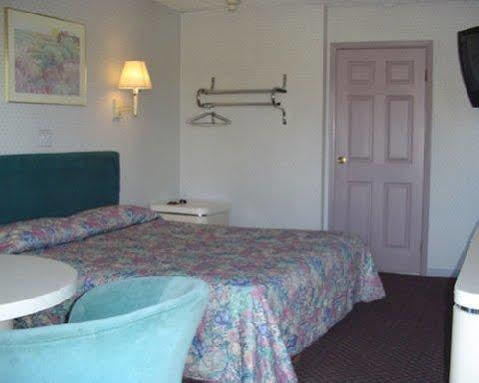 Red Carpet Inn Berlin Екстериор снимка